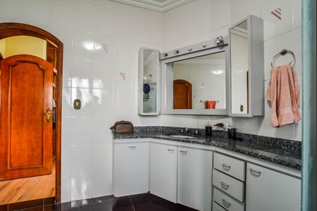 Casa para alugar com 401m², 4 quartos e 5 vagasBanheiro da Suíte 2