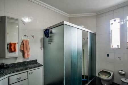 Casa para alugar com 401m², 4 quartos e 5 vagasBanheiro da Suíte 2