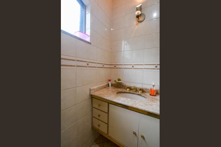 Casa para alugar com 401m², 4 quartos e 5 vagasLavabo