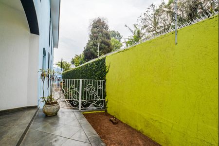 Casa para alugar com 401m², 4 quartos e 5 vagasEntrada