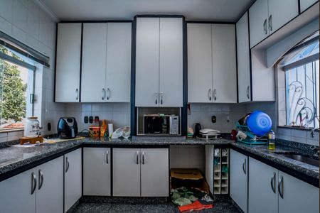 Casa para alugar com 401m², 4 quartos e 5 vagasCozinha