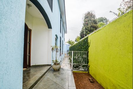 Casa para alugar com 401m², 4 quartos e 5 vagasEntrada