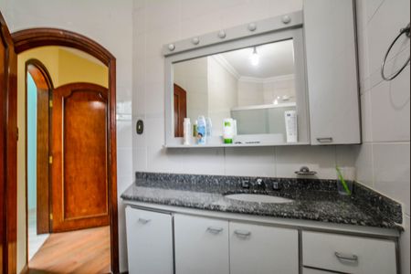 Casa para alugar com 401m², 4 quartos e 5 vagasBanheiro da Suíte 1