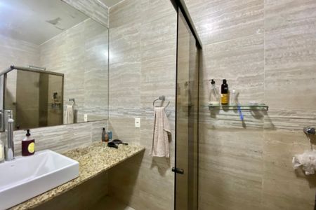 Apartamento para alugar com 150m², 2 quartos e 1 vaga Apartamento para alugar com 150m², 2 quartos e 1 vagaBanheiro