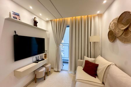 Sala de apartamento à venda com 2 quartos, 44m² em Santo Cristo, Rio de Janeiro