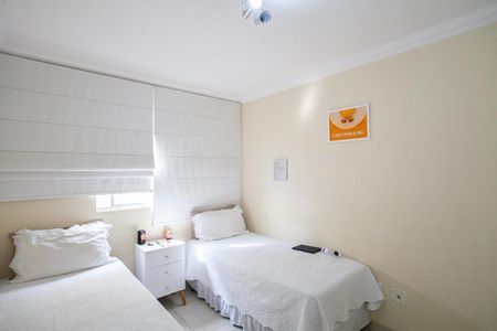 Apartamento à venda com 86m², 3 quartos e 2 vagasQuarto 2