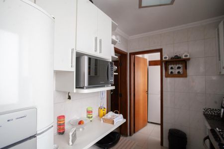 Apartamento à venda com 86m², 3 quartos e 2 vagasCozinha