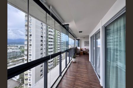 Apartamento à venda com 76m², 2 quartos e 1 vagaVaranda