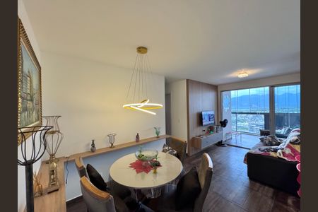 Sala de apartamento para alugar com 2 quartos, 76m² em Recreio dos Bandeirantes, Rio de Janeiro