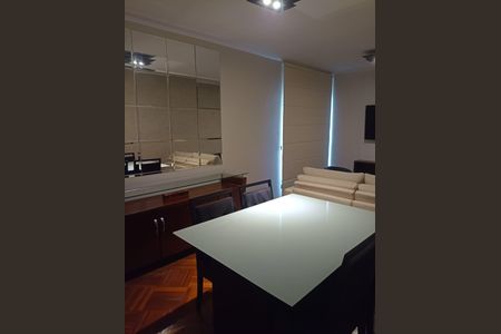 Apartamento à venda com 73m², 2 quartos e 1 vagaSala
