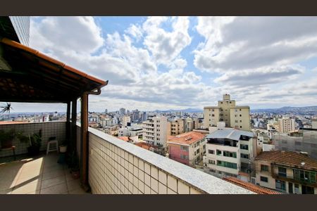 Apartamento à venda com 190m², 3 quartos e 1 vagaCobertura