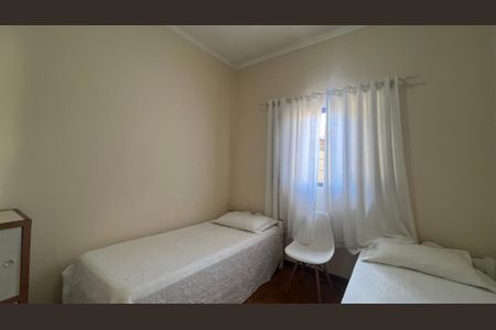 Casa à venda com 130m², 4 quartos e 4 vagasQuarto 2