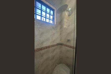 Casa à venda com 130m², 4 quartos e 4 vagasBanheiro Social