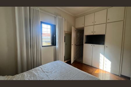 Casa à venda com 130m², 4 quartos e 4 vagasQuarto 3