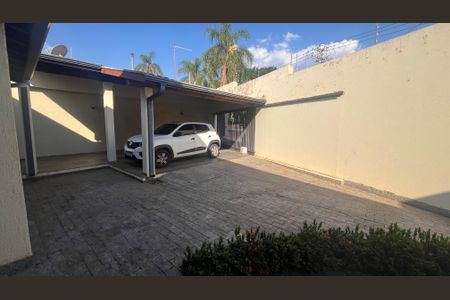 Casa à venda com 130m², 4 quartos e 4 vagasÁrea Externa