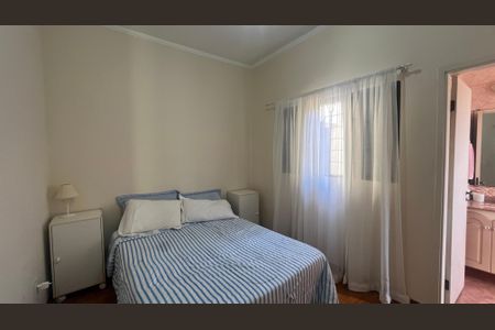 Casa à venda com 130m², 4 quartos e 4 vagasSuíte