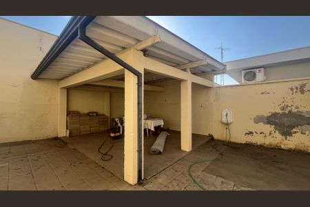 Casa à venda com 130m², 4 quartos e 4 vagasÁrea Externa