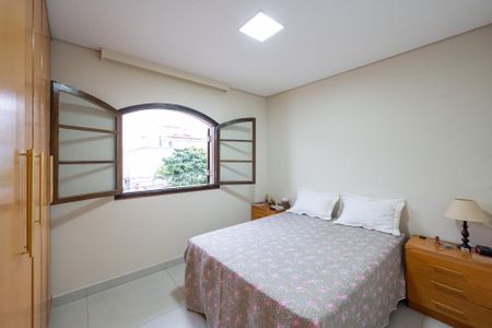 Casa à venda com 100m², 2 quartos e 1 vaga Casa à venda com 100m², 2 quartos e 1 vagaQuarto 1