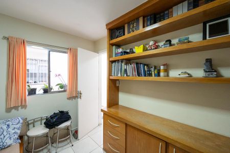 Casa à venda com 100m², 2 quartos e 1 vaga Casa à venda com 100m², 2 quartos e 1 vagaEscritório