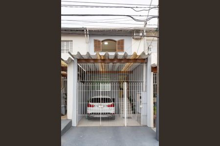 Casa à venda com 100m², 2 quartos e 1 vaga Casa à venda com 100m², 2 quartos e 1 vagaFachada