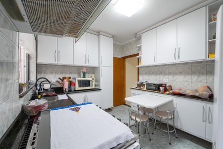 Casa à venda com 100m², 2 quartos e 1 vaga Casa à venda com 100m², 2 quartos e 1 vagaCozinha