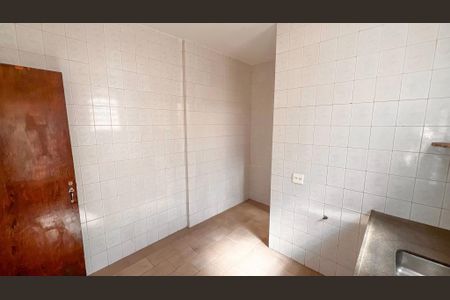 Casa à venda com 340m², 8 quartos e 3 vagas Casa à venda com 340m², 8 quartos e 3 vagasCozinha