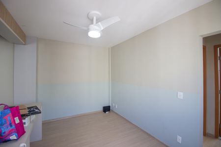 Sala de apartamento para alugar com 2 quartos, 48m² em Chácaras Califórnia, Contagem