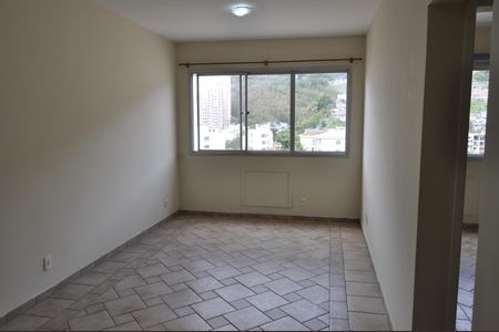 Apartamento à venda com 70m², 2 quartos e 1 vagaSala
