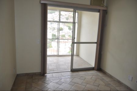 Apartamento à venda com 70m², 2 quartos e 1 vagaSuíte