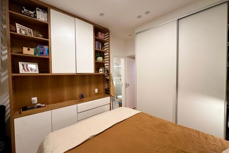 Apartamento à venda com 95m², 3 quartos e 1 vaga Apartamento à venda com 95m², 3 quartos e 1 vagaSuíte