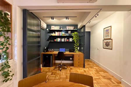 Apartamento à venda com 95m², 3 quartos e 1 vaga Apartamento à venda com 95m², 3 quartos e 1 vagaSala