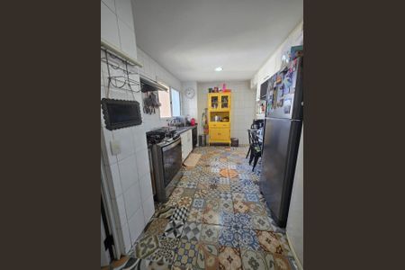 Apartamento à venda com 145m², 4 quartos e 3 vagasCOZINHA