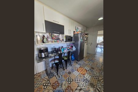 Apartamento à venda com 145m², 4 quartos e 3 vagasCOZINHA