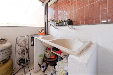 Casa para alugar com 420m², 4 quartos e 5 vagas Casa para alugar com 420m², 4 quartos e 5 vagasÁrea de serviço