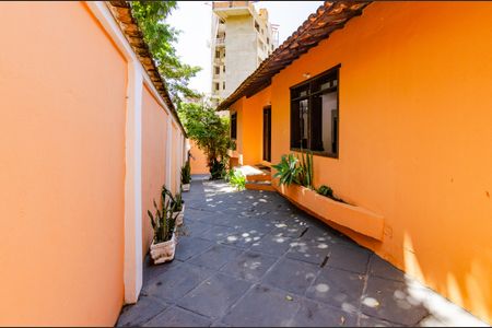 Casa para alugar com 420m², 4 quartos e 5 vagas Casa para alugar com 420m², 4 quartos e 5 vagasÁrea externa