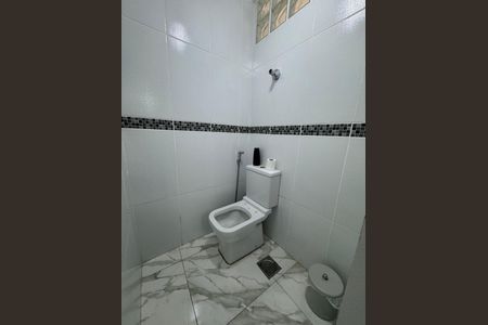 Apartamento à venda com 152m², 3 quartos e 2 vagas Apartamento à venda com 152m², 3 quartos e 2 vagasBanheiro Social