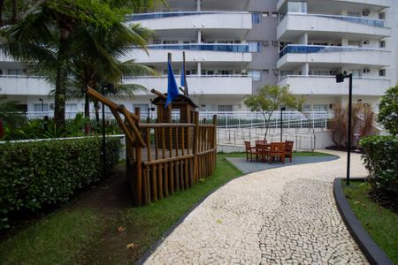 Apartamento à venda com 124m², 3 quartos e 2 vagas Apartamento à venda com 124m², 3 quartos e 2 vagasFachada