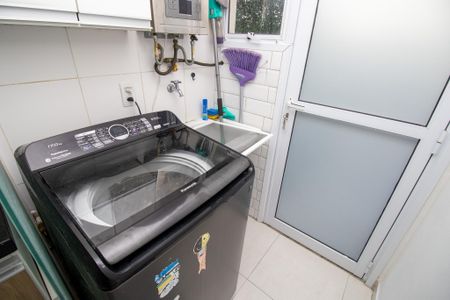 Apartamento à venda com 124m², 3 quartos e 2 vagas Apartamento à venda com 124m², 3 quartos e 2 vagasÁrea de Serviço