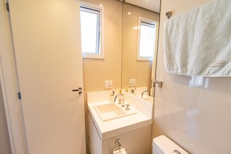 Apartamento à venda com 156m², 3 quartos e 3 vagasBanheiro da suíte 1