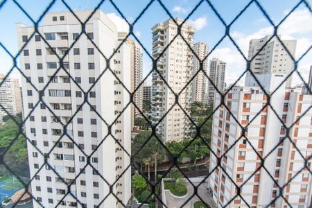 Apartamento à venda com 156m², 3 quartos e 3 vagasVaranda da suíte 1