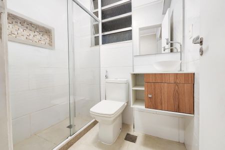 Banheiro de apartamento à venda com 1 quarto, 40m² em Saúde, Rio de Janeiro