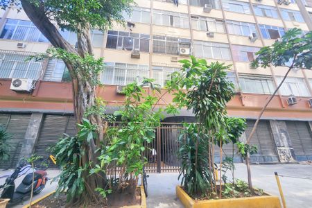 Apartamento à venda com 40m², 1 quarto e sem vaga Apartamento à venda com 40m², 1 quarto e sem vagaFachada
