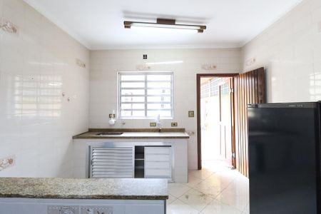 Casa de condomínio para alugar com 100m², 2 quartos e 1 vagaCozinha