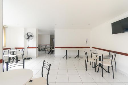 Apartamento para alugar com 59m², 2 quartos e 1 vagaÁrea comum - Salão de festas