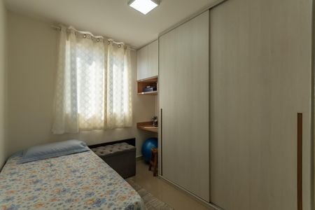 Quarto 2 de apartamento à venda com 3 quartos, 72m² em Jardim Guanabara, Belo Horizonte