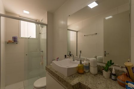 Apartamento à venda com 72m², 3 quartos e 2 vagasBanheiro Social