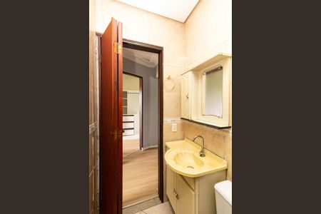 Casa à venda com 200m², 3 quartos e 2 vagas Casa à venda com 200m², 3 quartos e 2 vagasBanheiro