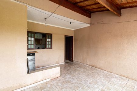 Casa à venda com 200m², 3 quartos e 2 vagas Casa à venda com 200m², 3 quartos e 2 vagasChurrasqueira - Área de serviço