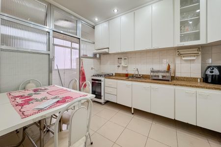 Apartamento à venda com 109m², 2 quartos e 1 vaga Apartamento à venda com 109m², 2 quartos e 1 vagaCozinha