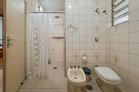 Apartamento à venda com 109m², 2 quartos e 1 vaga Apartamento à venda com 109m², 2 quartos e 1 vagaBanheiro Social